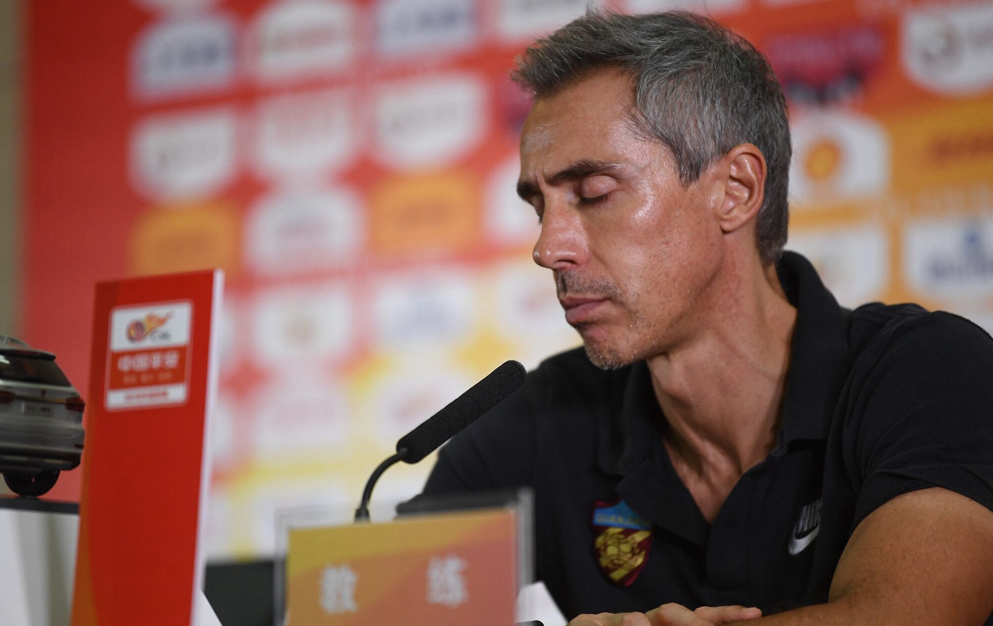 包含亚冠赛程吃紧；萨克拉门托国王国际比赛日再遭质疑；底气十足；团队化学反应显著的词条